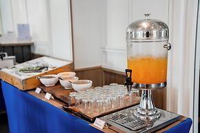 Sirin Hotel & Resident