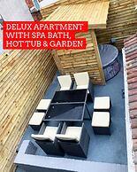 Albert Luxury Hottub and Jacuzzi Apartments