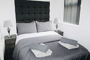 Albert Luxury Hottub and Jacuzzi Apartments