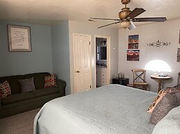 Harvest House Bed & Breakfast