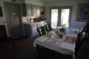 Harvest House Bed & Breakfast