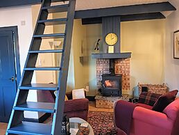 Claymires Bothy Cottage Nr Loch Lomond & Stirling
