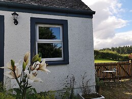 Private Cottage Bothy Near Loch Lomond & Stirling