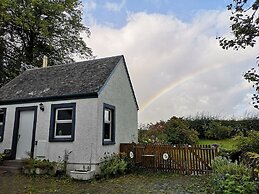 Claymires Bothy Cottage Nr Loch Lomond & Stirling