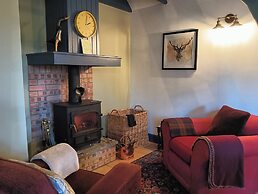 Claymires Bothy Cottage Nr Loch Lomond & Stirling