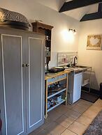 Claymires Bothy Cottage Nr Loch Lomond & Stirling