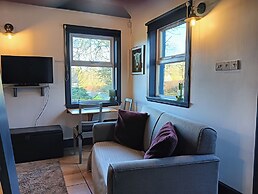 Claymires Bothy Cottage Nr Loch Lomond & Stirling