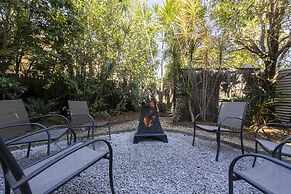 Beach House Bed & Breakfast