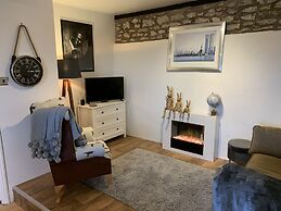 Characteristic & Cosy Self-contained 1 Bed Annexe