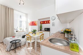 APT in Alb. nad Orlici by Michal&Friends