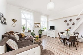 APT in Alb. nad Orlici by Michal&Friends