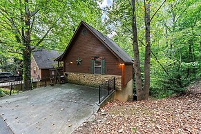 3 Bears One-Level Open Floor Plan Cabin with Pool Table by RedAwning