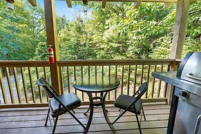 Karen's 2 Bedroom Cabin by RedAwning