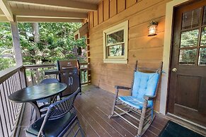 Karen's 2 Bedroom Cabin by RedAwning