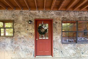 Karen's 2 Bedroom Cabin by RedAwning