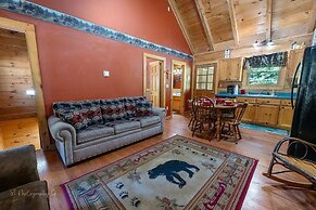 Karen's 2 Bedroom Cabin by RedAwning