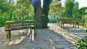 Dedehan Retreat Otel