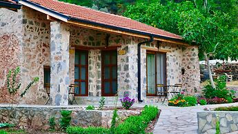 Dedehan Retreat Otel