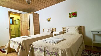 Dedehan Retreat Otel