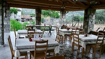 Dedehan Retreat Otel