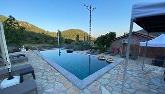 Dedehan Retreat Otel