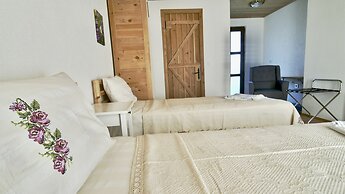 Dedehan Retreat Otel