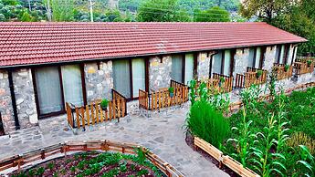 Dedehan Retreat Otel