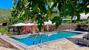 Dedehan Retreat Otel