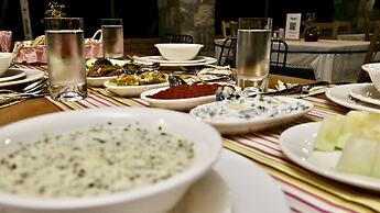 Dedehan Retreat Otel