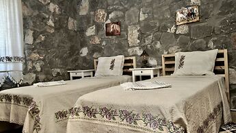 Dedehan Retreat Otel