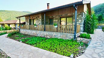 Dedehan Retreat Otel