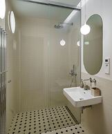 MN6 Luxury Suites by Adrez Living