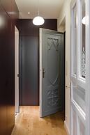 MN6 Luxury Suites by Adrez Living