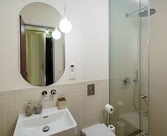 MN6 Luxury Suites by Adrez Living