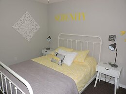 Ref 09 Luxury 4 Bed Villa With Private Pool and Lake View