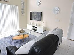 Ref 09 Luxury 4 Bed Villa With Private Pool and Lake View