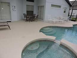 Ref C Luxury 4 Bed Villa on Gated Resort Near Disney