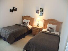 Ref D Stunning 4 Bed Villa With own Pool spa Near Disney