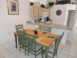 Ref D Stunning 4 Bed Villa With own Pool spa Near Disney