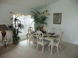 Ref D Stunning 4 Bed Villa With own Pool spa Near Disney