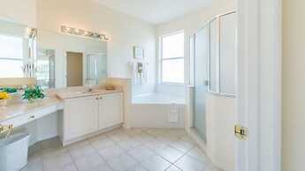 Ref 27 Modern 6 Bed Villa Lake and Golf View Private Pool