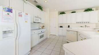 Ref 27 Modern 6 Bed Villa Lake and Golf View Private Pool