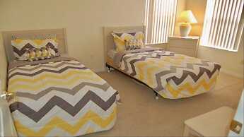 Ref 27 Modern 6 Bed Villa Lake and Golf View Private Pool