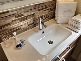 Ref 01 Stunning 4 Bed Villa With own Pool Spa Lake View