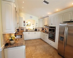 Ref 08 Stunning 5 Bed Villa With own Pool spa Near Disney