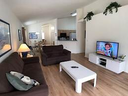 Ref 16 Stunning 4 Bed Villa on 5 Star Resort Near Disney