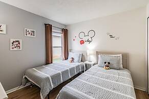 Ref 16 Stunning 4 Bed Villa on 5 Star Resort Near Disney