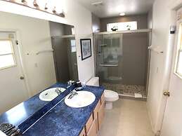 Ref 16 Stunning 4 Bed Villa on 5 Star Resort Near Disney