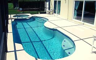 Ref 17 Beautiful 4 Bed Villa With own Poolspa Near Disney