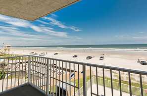 Oceania Beach Club by Ocean Properties